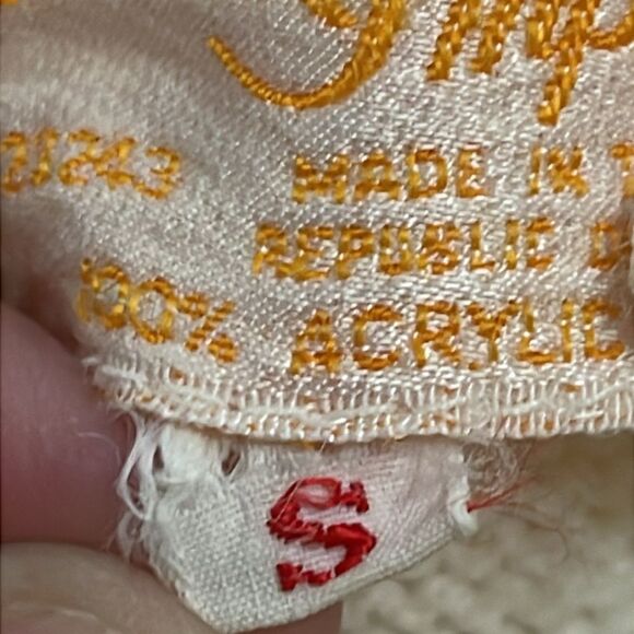 Fashion Import Vintage 1970s Tan Acrylic Knit Sweater Womens Size Small Collar - Picture 5 of 12